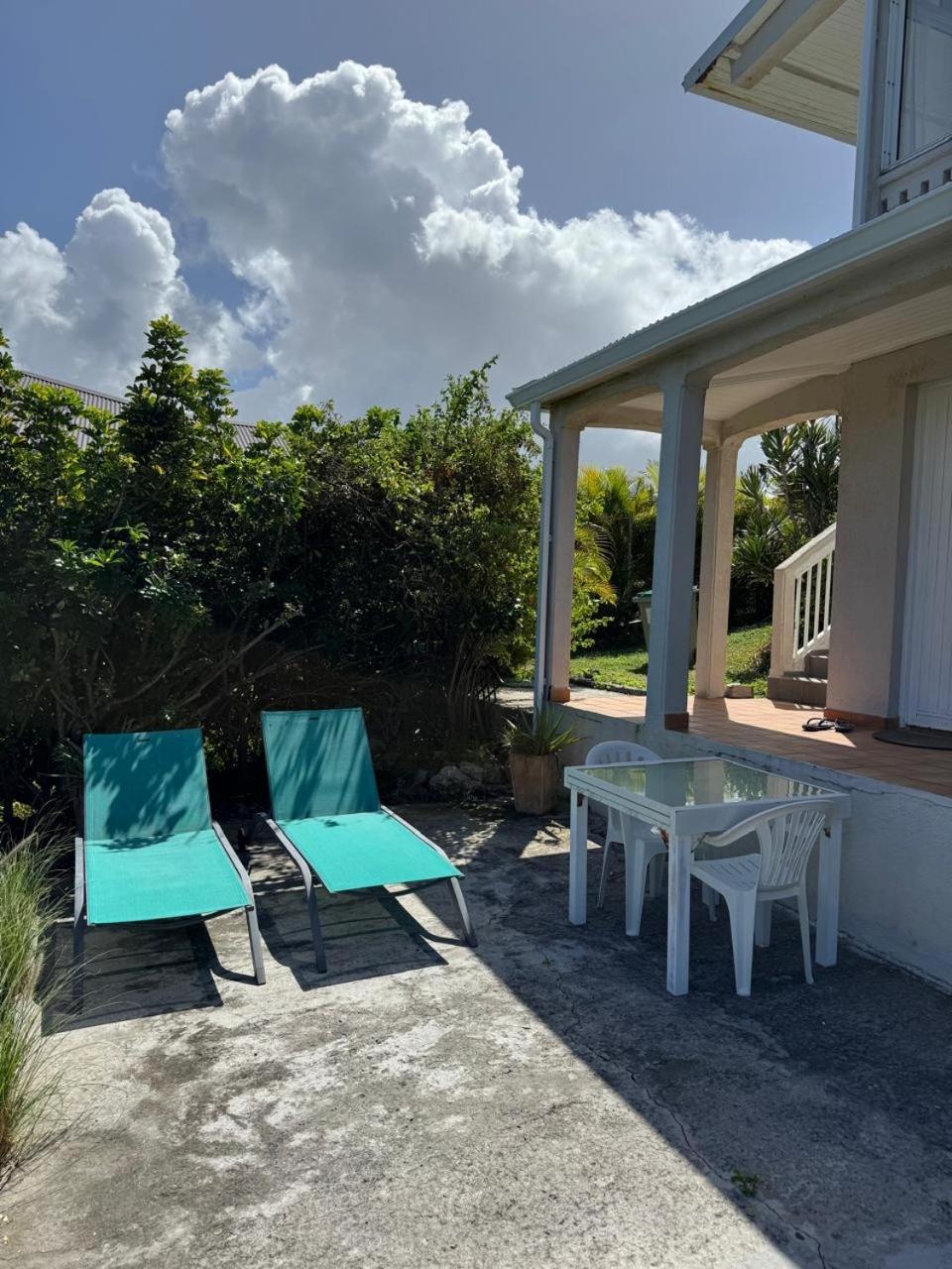 Villa Fleurie Le Moule Exterior photo
